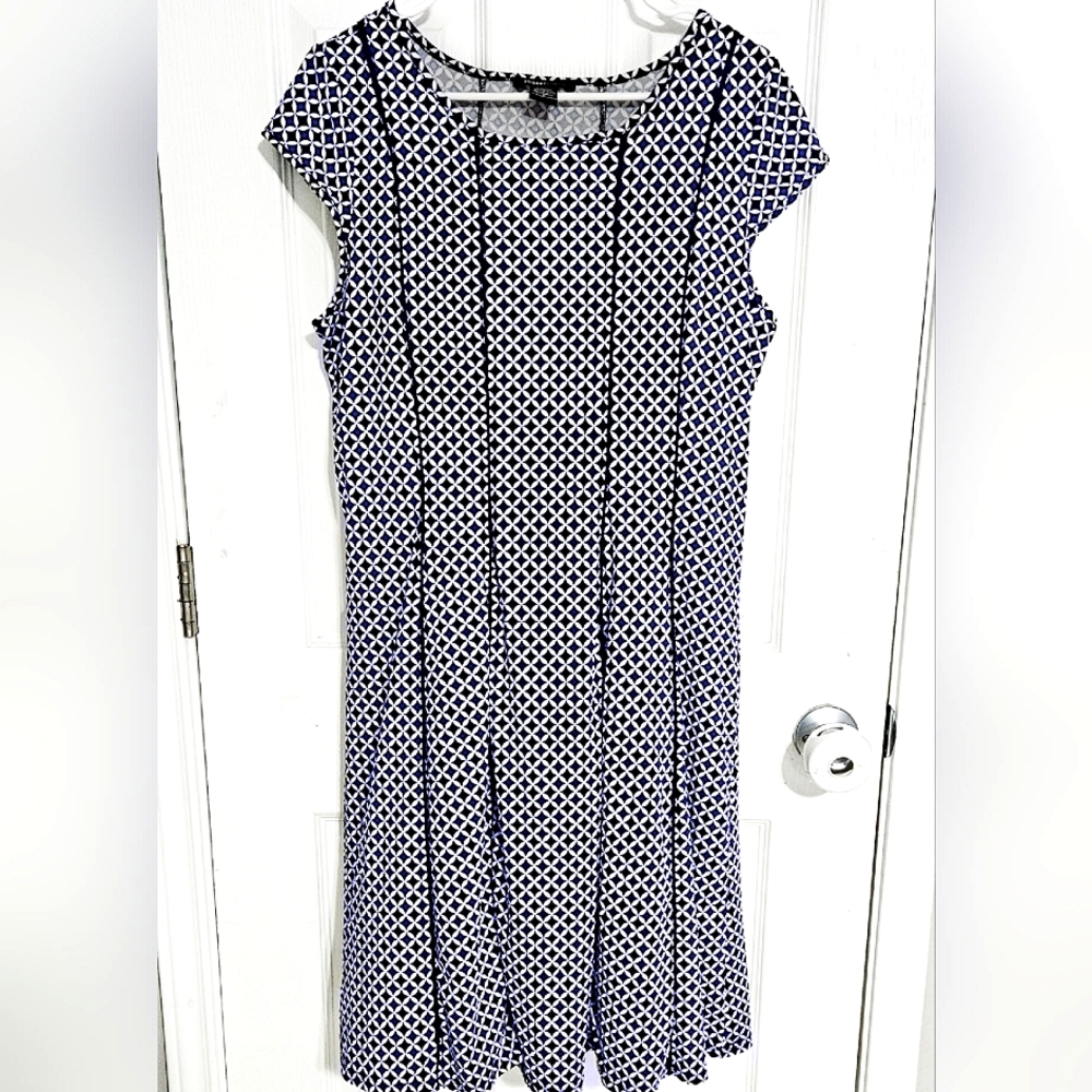 Casual dress - Robert Louis